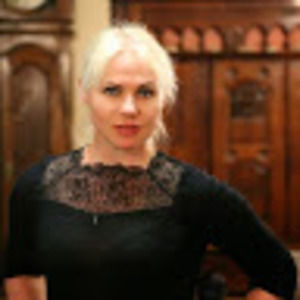 Meet your Posher, Ausra